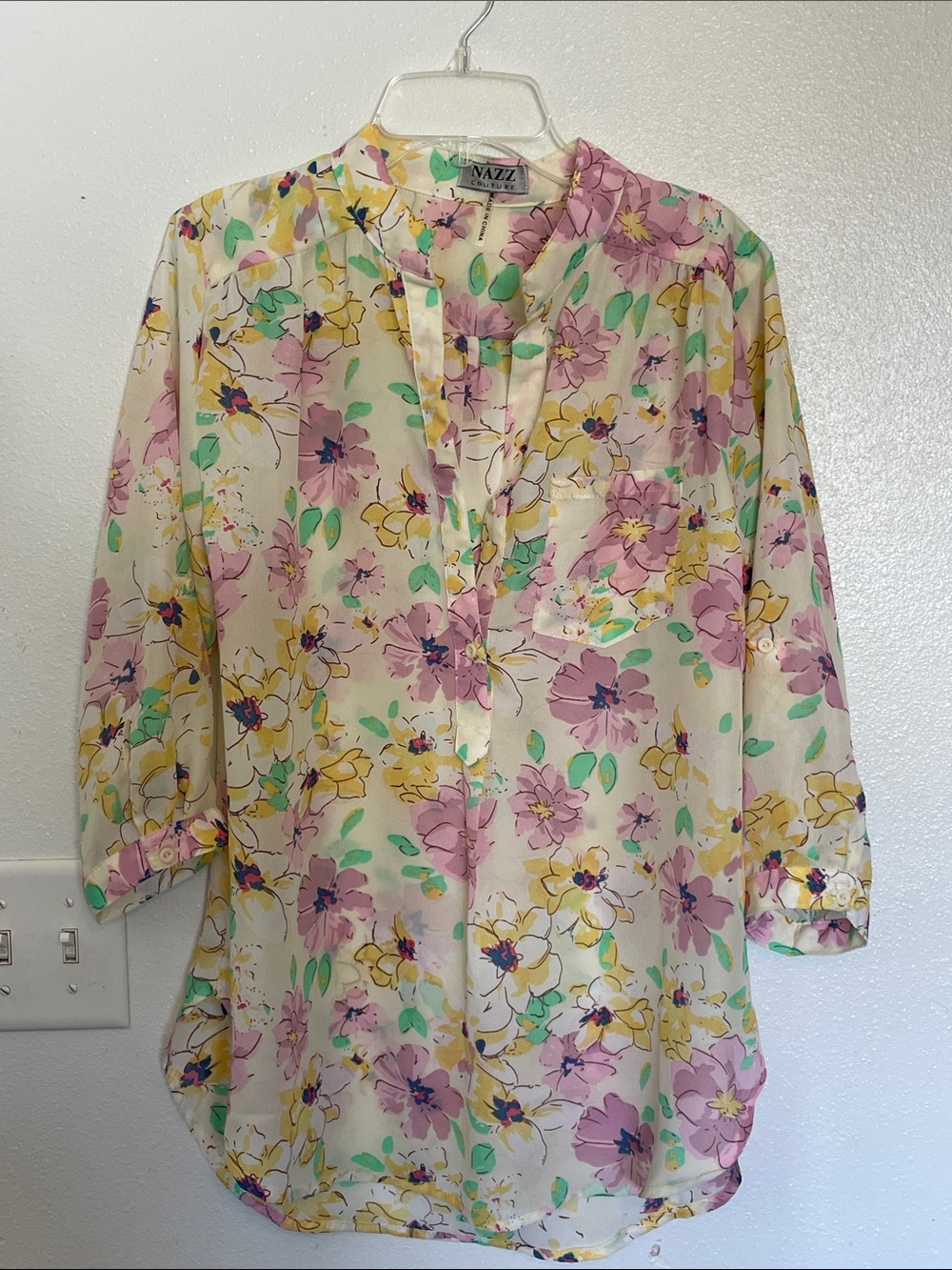 Nazz Couture Floral Split V-Neck Blouse in Cream with Pink and Yellow Flowers